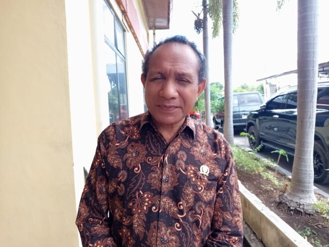 
					Anggota Komisi IV DPRD NTT, Soleman Gorang Mau 
