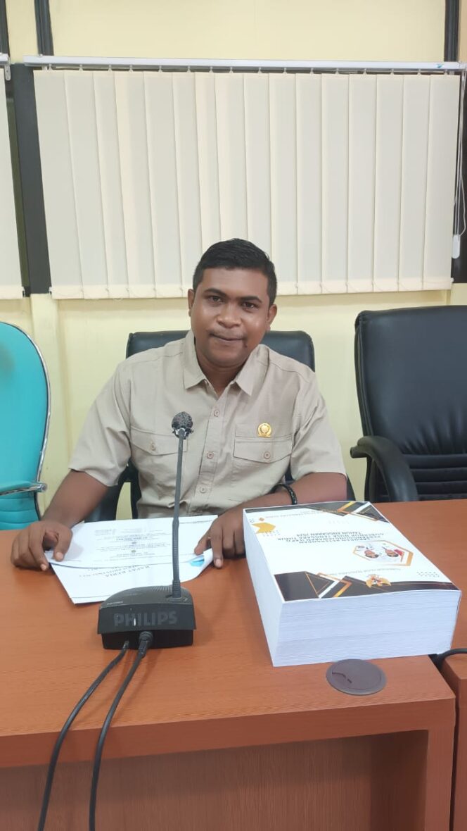 
					Anggota DPRD Provinsi NTT, Anton Mahemba 