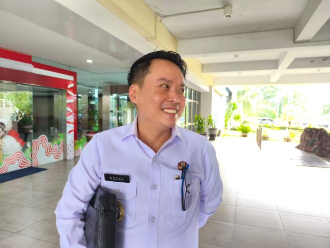 
					Wakil Bupati Alor, Rocky Winaryo 