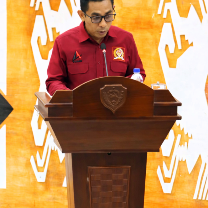 
					Anggota Fraksi PDI Perjuangan DPRD NTT, Antonius Landi 