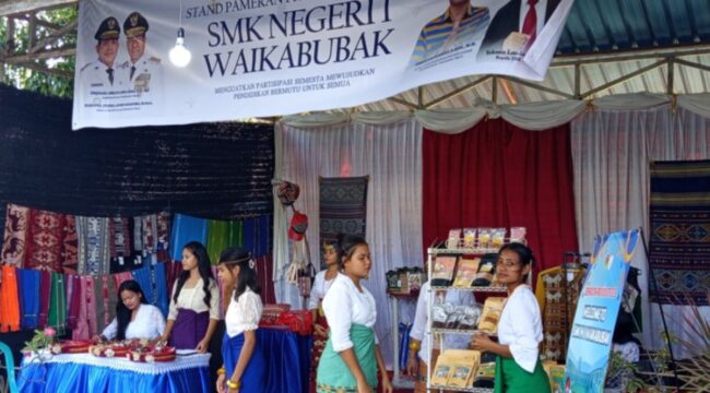 Stand SMK Negeri 1 Waikabubak 