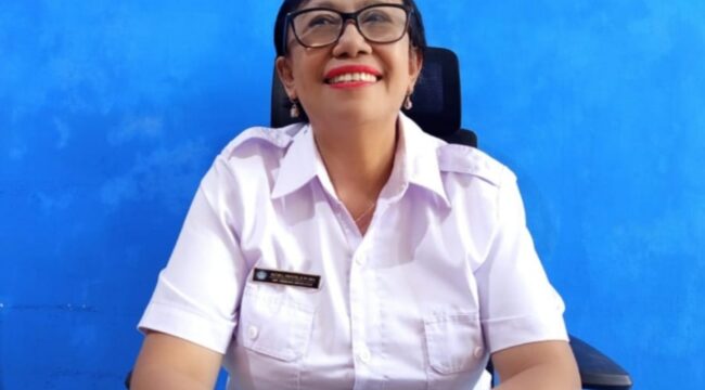 Plt Kepala Sekolah SMKN 3 Kupang, Altje L. Papote, S.TP., MPd