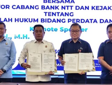 Penandatanganan MoU antara Bank NTT dengan Kejaksaan Tinggi NTT. FOTO: Istimewa 