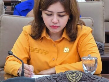 Anggota DPRD NTT, Luisa Redempta Yosheline Lana (Sheline Lana) 